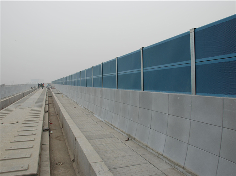 金属微孔声屏障